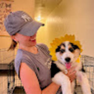 Meet your Posher, Ella